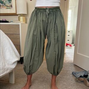 Urban Outfitters Green Jogger Sweatpants Elastic Waist